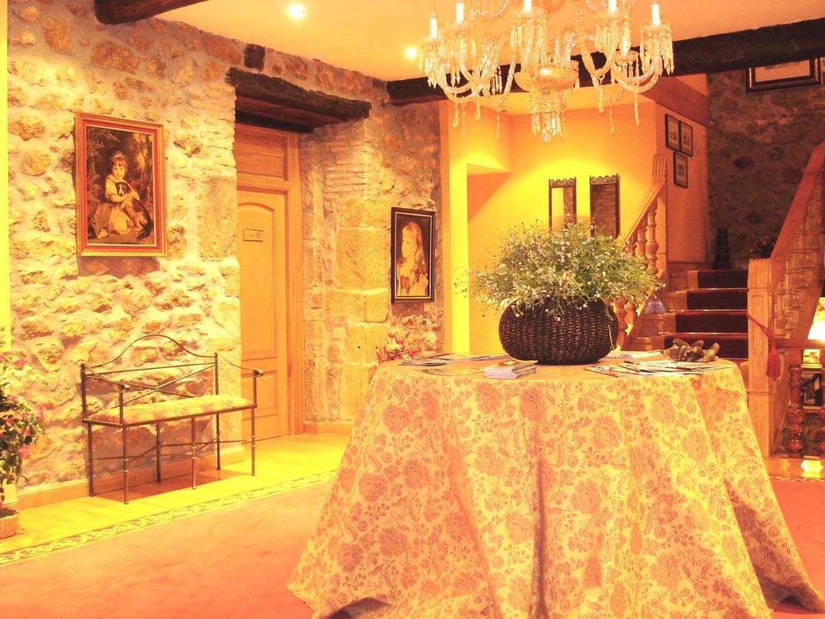 Hotel Palacio Garcia Quijano Corrales De Buelna Экстерьер фото