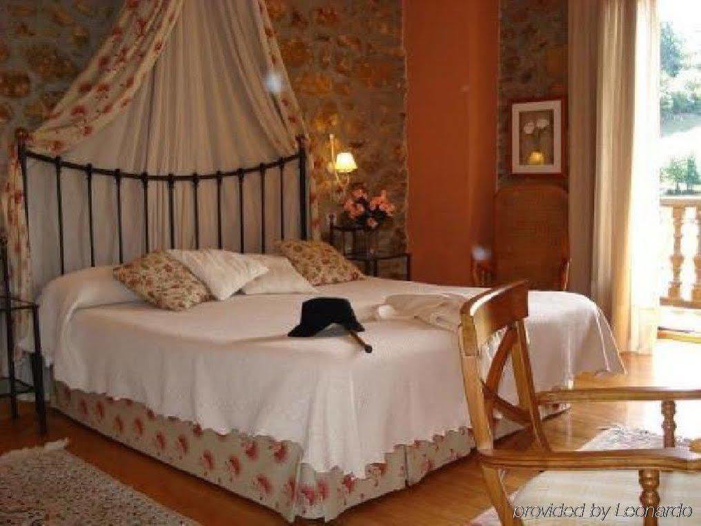 Hotel Palacio Garcia Quijano Corrales De Buelna Экстерьер фото