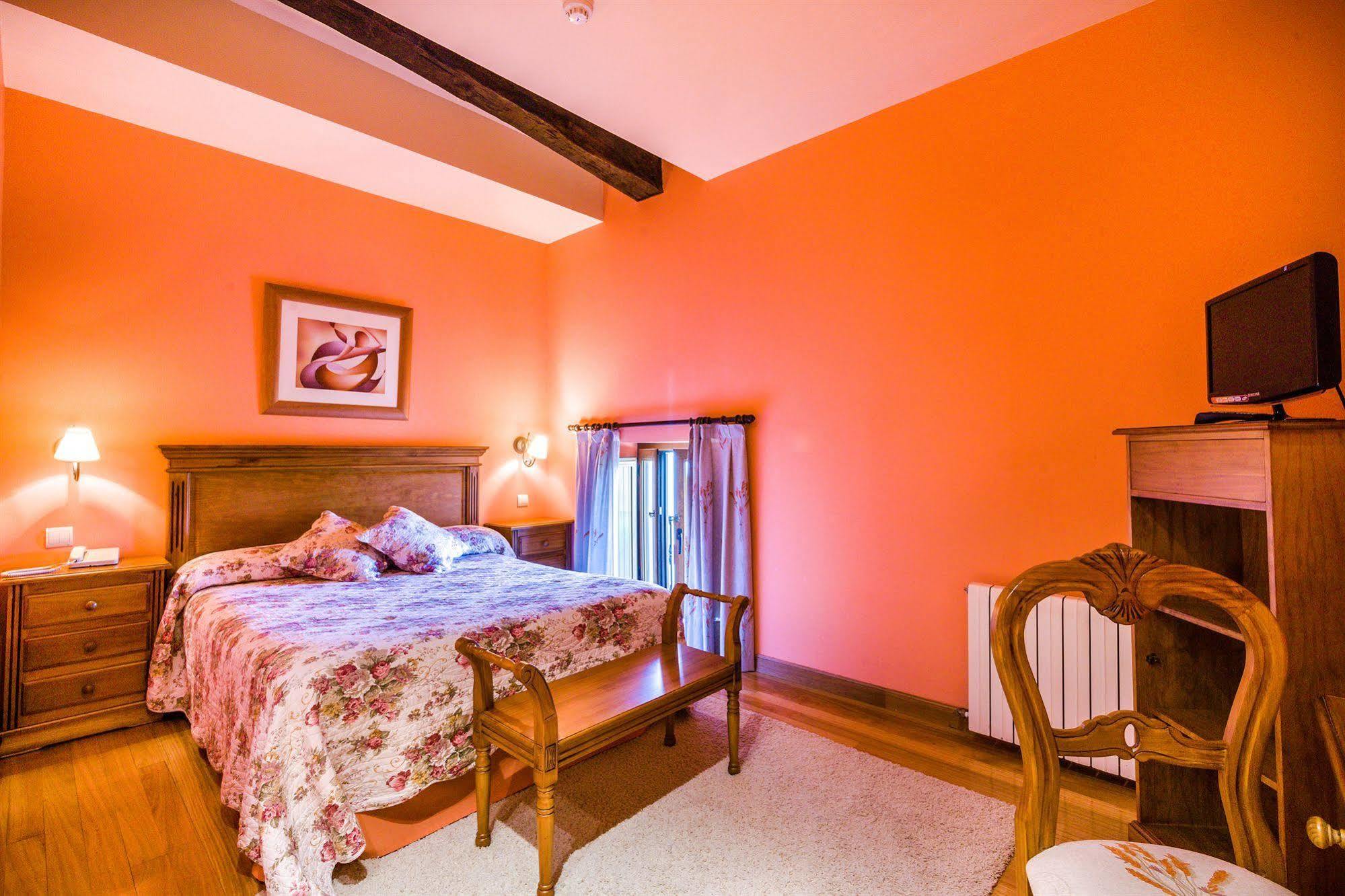 Hotel Palacio Garcia Quijano Corrales De Buelna Экстерьер фото